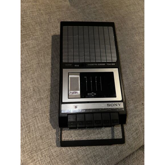 Sony Cassette‎ Corder (TCM-858) Voice Recorder & Player Built in mic Untested - Picture 2 of 11